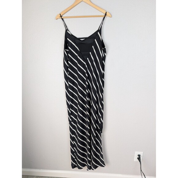 Express Black‎ and White Striped Maxi Dress Large - Picture 6 of 9
